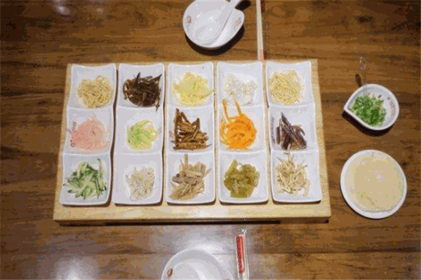 黔絲味酸湯絲娃娃