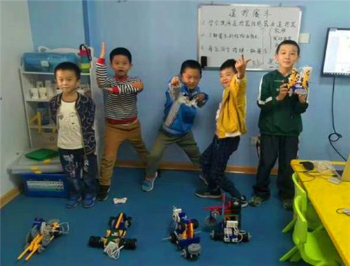 迪瓦機器人加盟