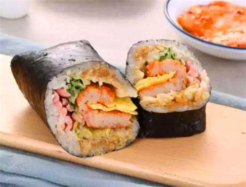啊呦飯團加盟