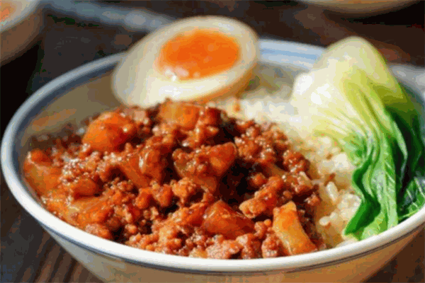 鍋先生鹵肉飯