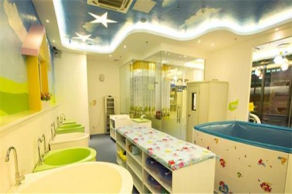 金色太陽嬰兒游泳館加盟