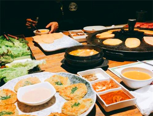 長白山韓國燒烤店加盟