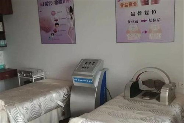褓力母嬰護(hù)理中心加盟