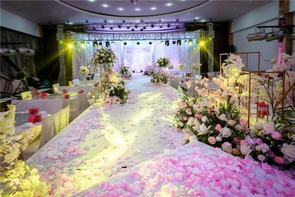 羅曼維庭婚慶加盟