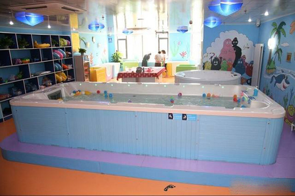 兔小妹嬰兒游泳館加盟