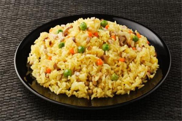 王世榮炸串炒飯