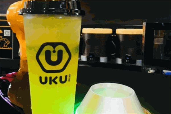 U酷智能機(jī)器人飲品店加盟
