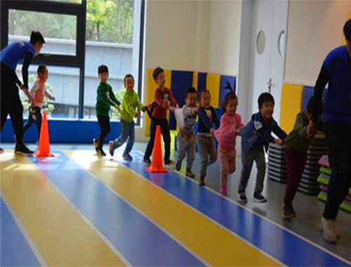 幼兒體能訓(xùn)練加盟