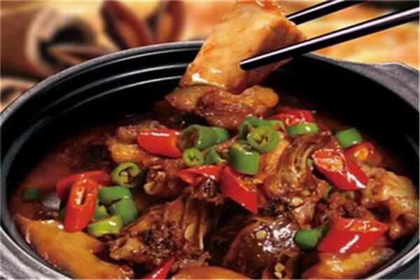 吉香齋黃燜雞米飯