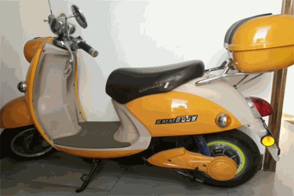 阿米尼電動(dòng)車加盟