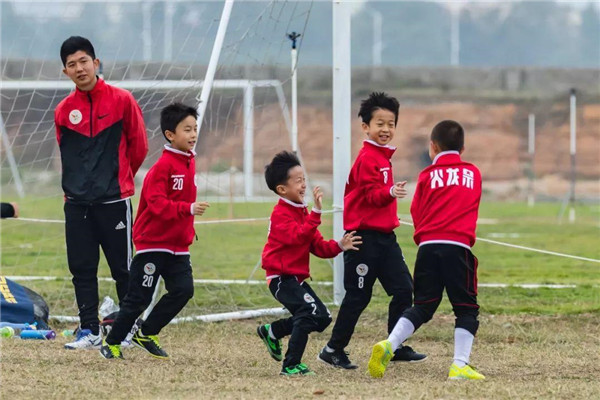火龍果青少年足球俱樂部加盟