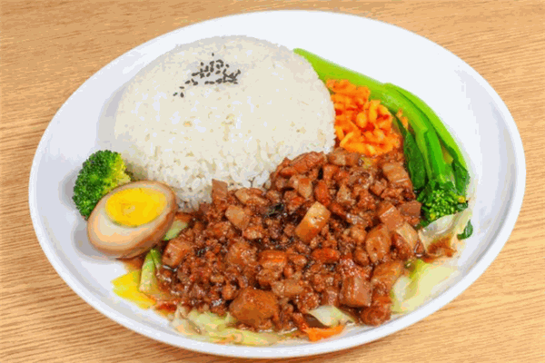 臻傳臺(tái)灣鹵肉飯加盟