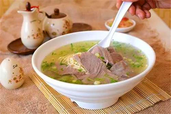 黃犇記牛肉湯加盟