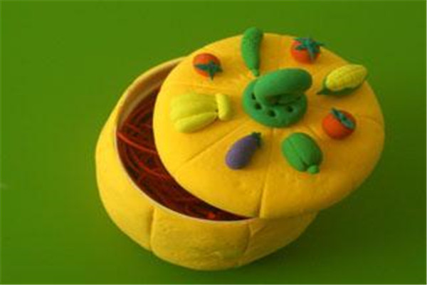 泥點(diǎn)點(diǎn)DIY手工吧加盟