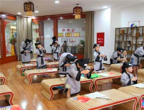 三千小童國(guó)學(xué)館加盟