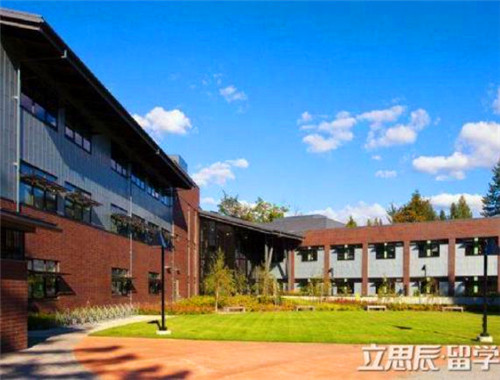 立思辰留學加盟