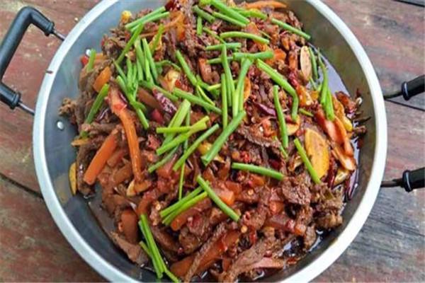 弘業(yè)干鍋牛肉加盟