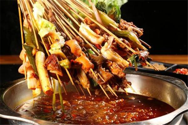 明發(fā)串串香加盟
