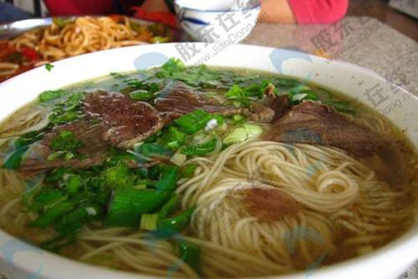 西部雅古拜牛肉面