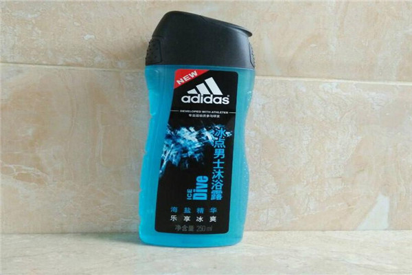 adidas沐浴露
