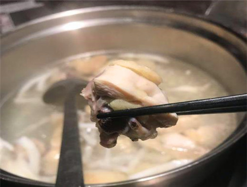聚椰椰子雞·豬肚雞餐廳加盟