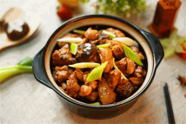 扇味黃燜雞米飯加盟
