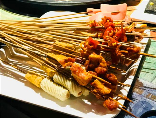 五五開(kāi)串串香加盟