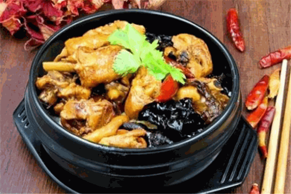 東福黃燜雞米飯加盟