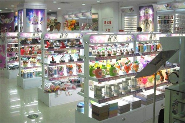 新潮風(fēng)暴潮品店加盟