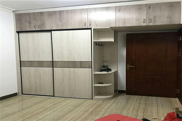 潤(rùn)龍衣柜加盟