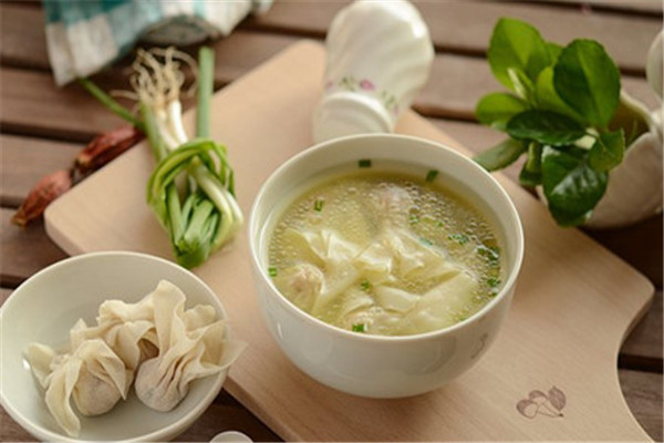 三信老餛飩王