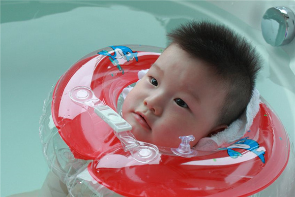水飛兒泳具加盟