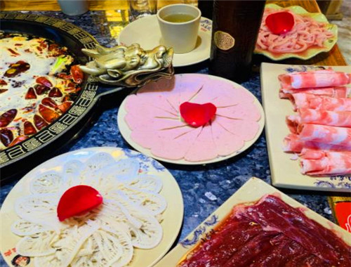 龍騰火鍋店加盟