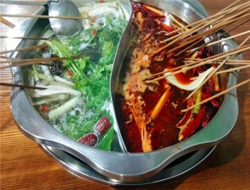 小八戒串串香加盟