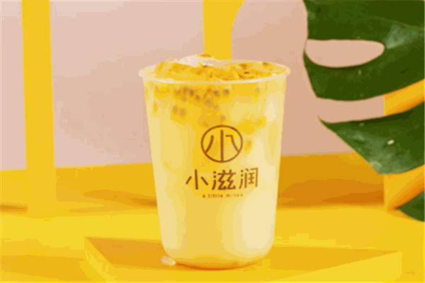 小滋潤奶茶加盟