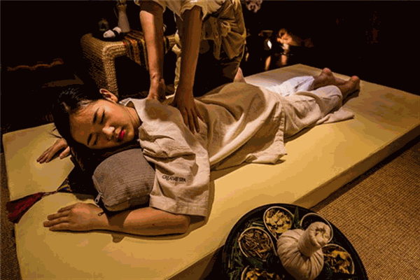 榮經(jīng)堂養(yǎng)生館加盟