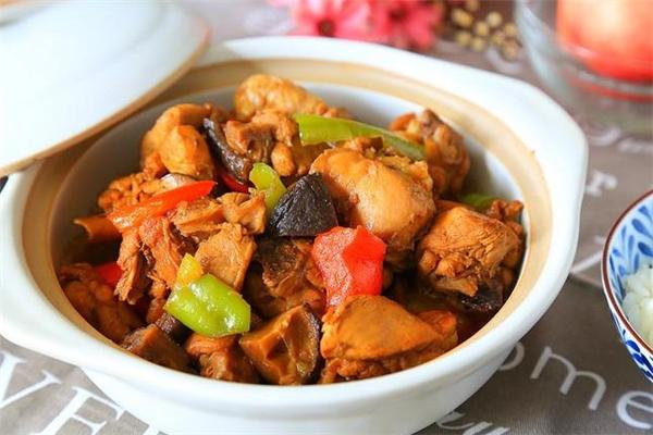 小王家黃燜雞米飯加盟