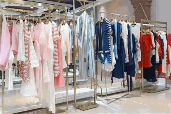艾依閣服裝店加盟