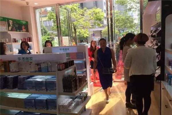 樂采名妝加盟