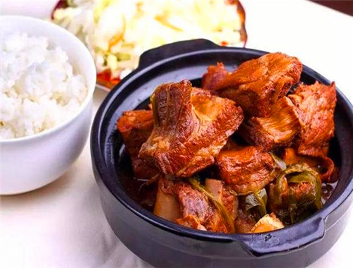 黃燜雞排骨米飯加盟