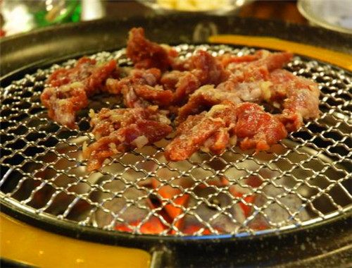 谷勝立標(biāo)王烤肉加盟