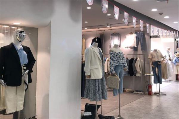 愛號(hào)服飾加盟