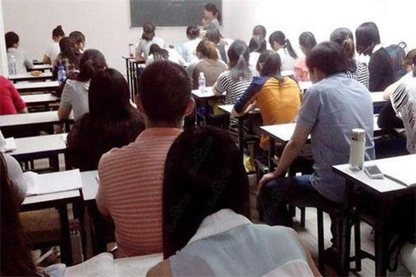 鼎名教育加盟