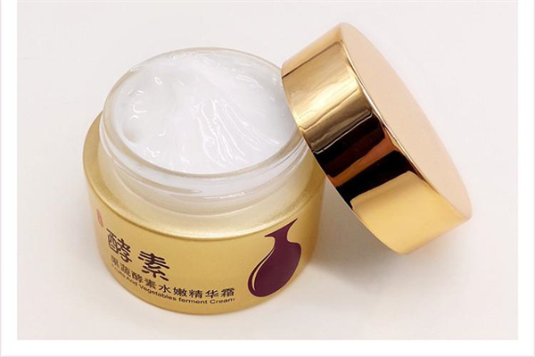 一素白果蔬護(hù)膚品加盟