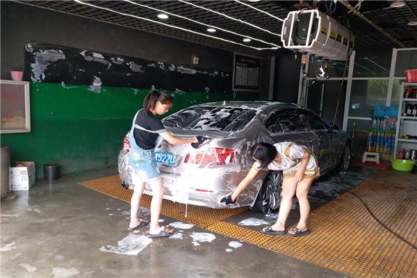 魔洛克汽車美容加盟