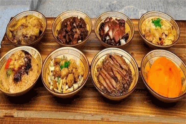 施家八大碗大食堂加盟