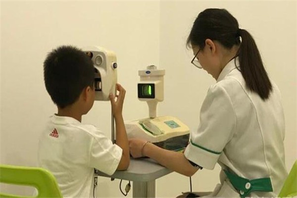 健亮視力矯正加盟