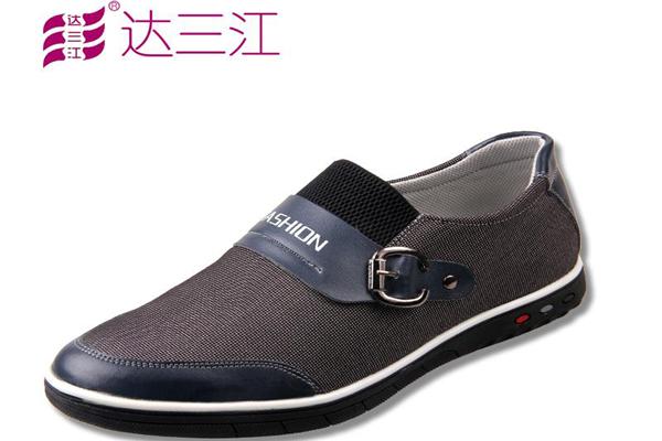 達(dá)三江老北京布鞋加盟