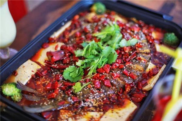 騷幫大骨湯烤魚(yú)加盟