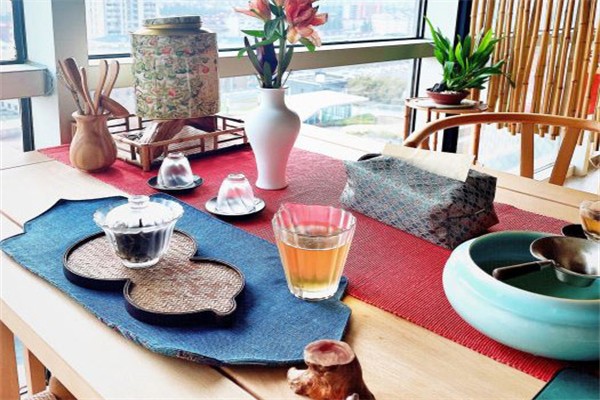 時(shí)尚茶館加盟